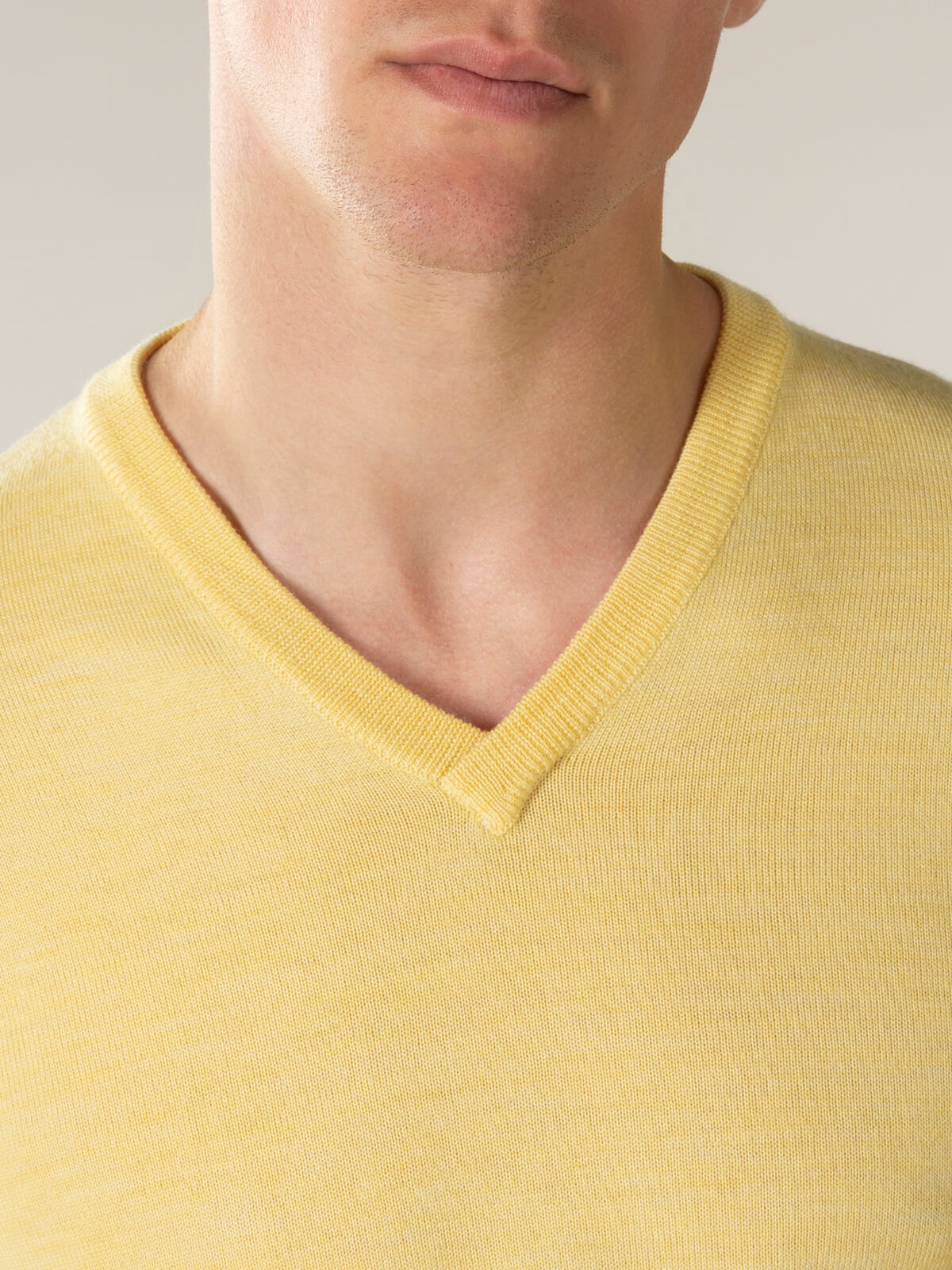 Mahdi V-Neck Sweater - Yellow